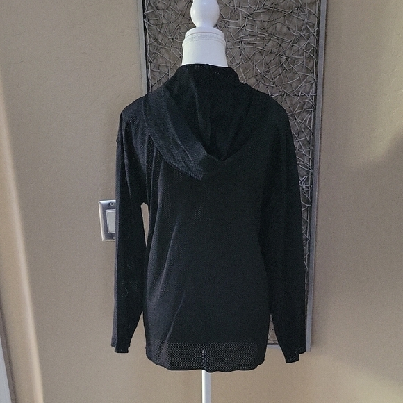 Chico's Black Sweatshirt - Picture 4 of 7